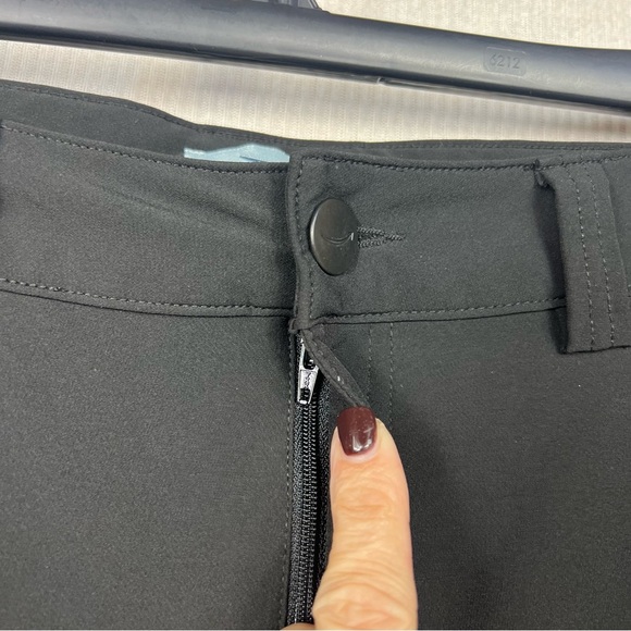 Amazon Employee Shorts Men’s Medium Flat Front Cargo Pockets - Picture 2 of 8